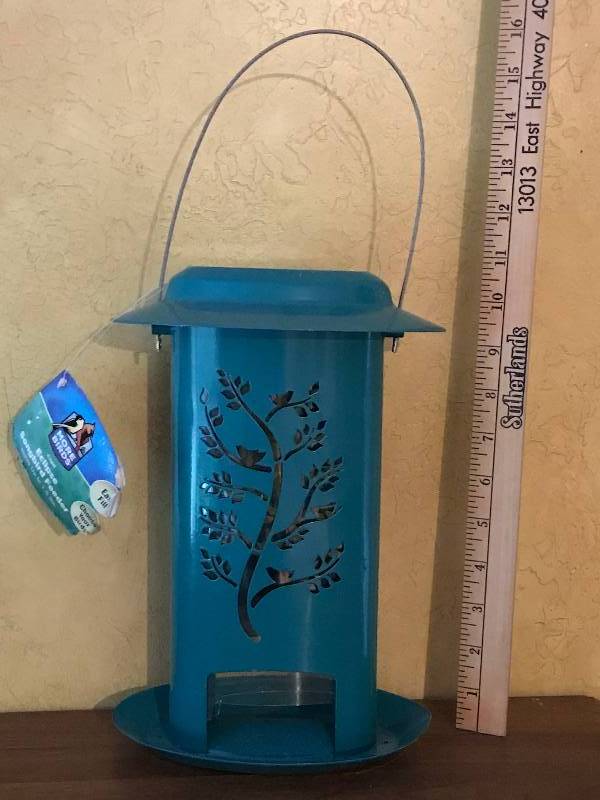 lot 1066 image: Bird Feeder (new)