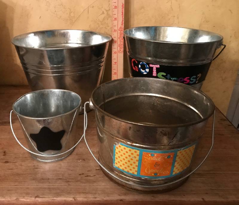 lot 117 image: Set of MetalTin buckets for dcor or crafting