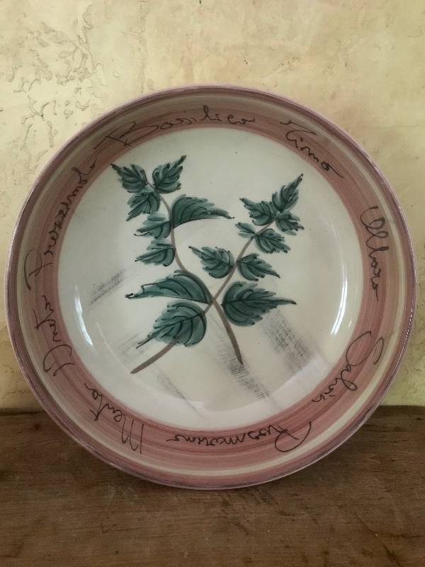 lot 100 image: Vintage Marco e Christina Hand painted Serving Bowl--Made in Italy