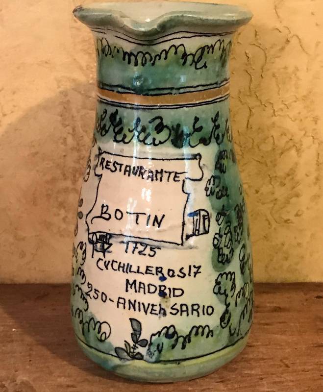 lot 101 image: Spanish Madrid Pitcher