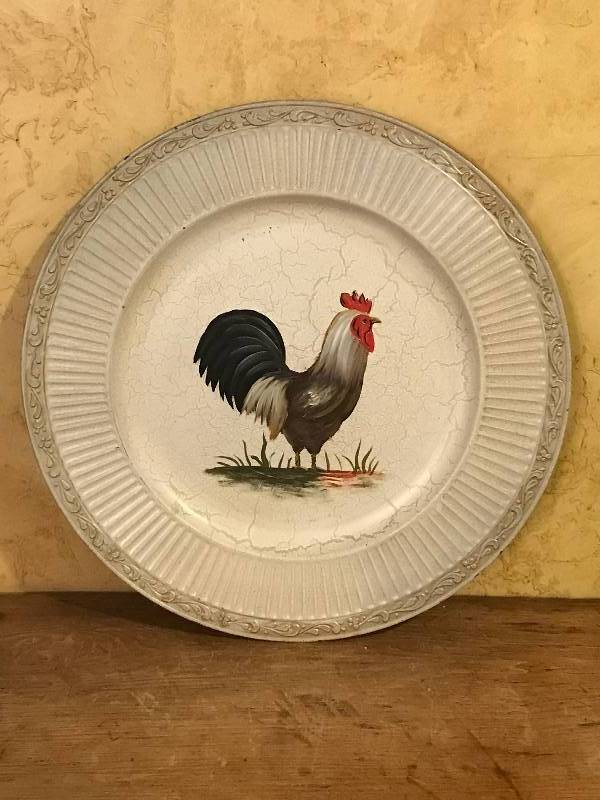 lot 133 image: Wooden Rooster Plate-centerpiece or wall dcor