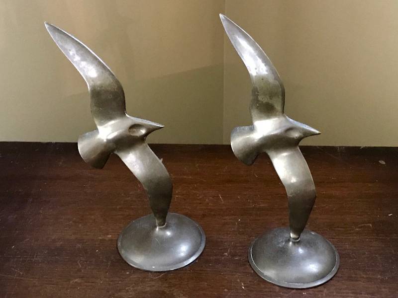 lot 1107 image: Pair of Brass Seagulls-9 12 height