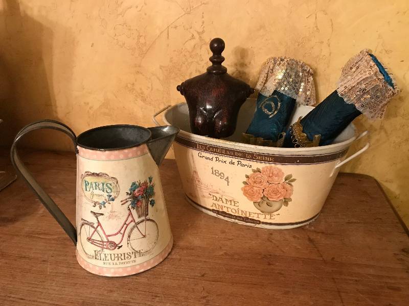 lot 1114 image: Tin BucketWater Pitcher--a little bit of Paris
