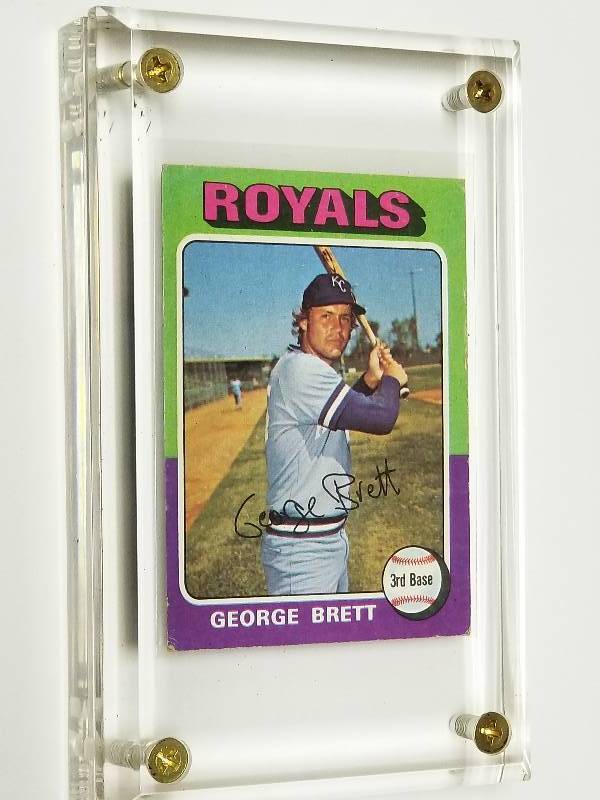lot 1169 image: 1975 Topps George Brett #228 Rookie Card Kansas City Royals HOF