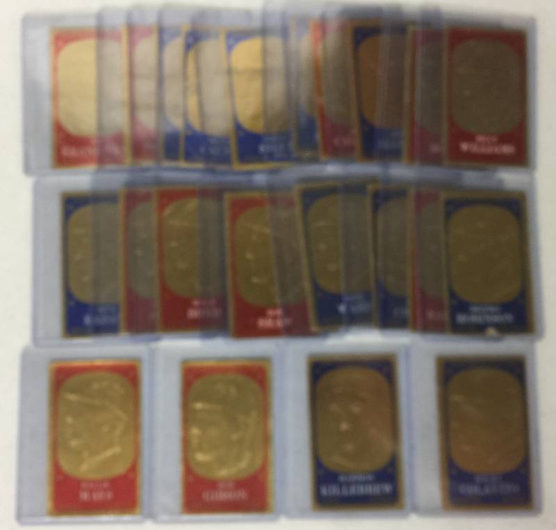 lot 1334 image: Huge Lot of 1965 Topps Embossed 22 Cards VG 22 Baseball Card Lot - Willie Mays, Bob Gibson, Harmon Killebrew & More