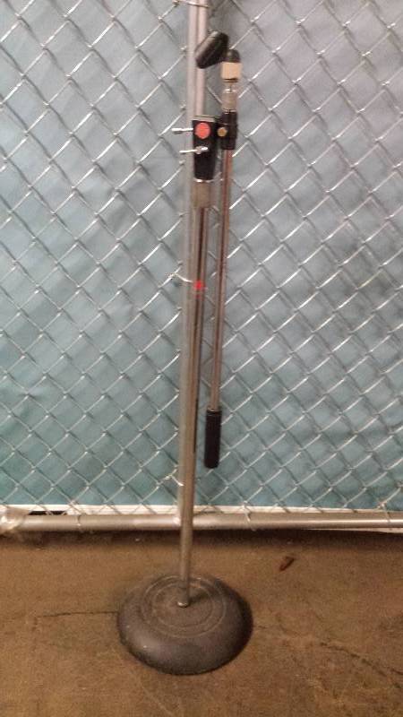 lot 8431 image: Atlas Sound Mic Stand
