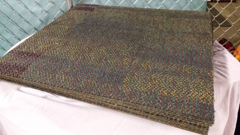 lot 8453 image: 2x2 Carpet Squares 10$10