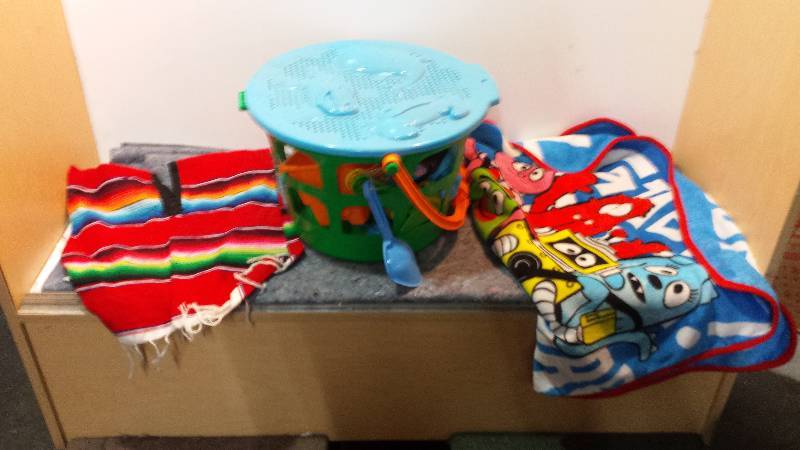lot 8466 image: Summer Fun Bundle