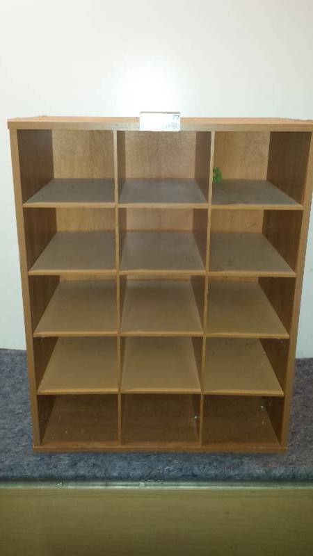 lot 8477 image: Shelving Unit