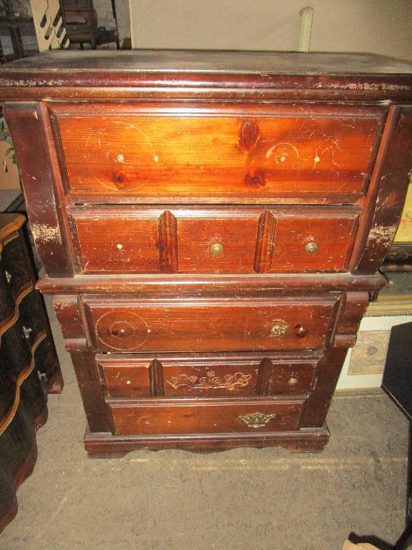 lot 8303 image: DIY Chest of Drawers