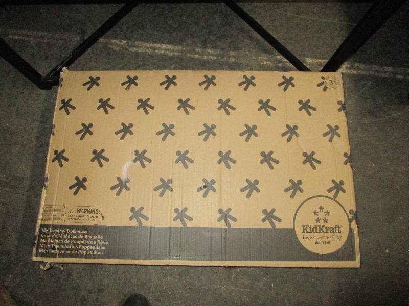 lot 8306 image: Unopened Kids Kraft My Dreamy Dollhouse