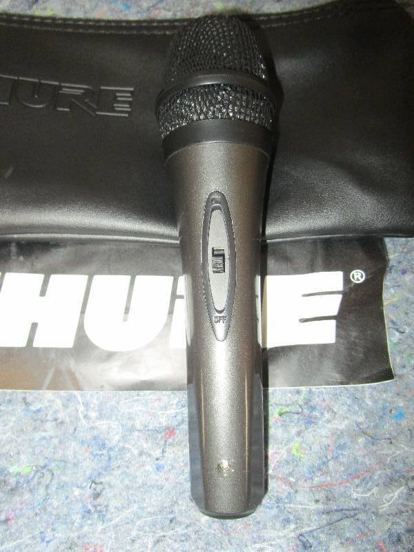 lot 8345 image: Shure Wireless Microphone