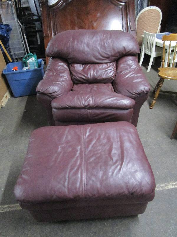lot 8352 image: Yes...It is as comfy as it looks