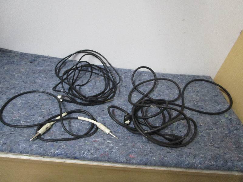 lot 8363 image: Music Cords Equipment Lot