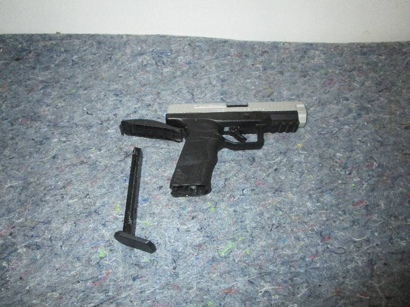 lot 8401 image: CO2 Cartridge Gun