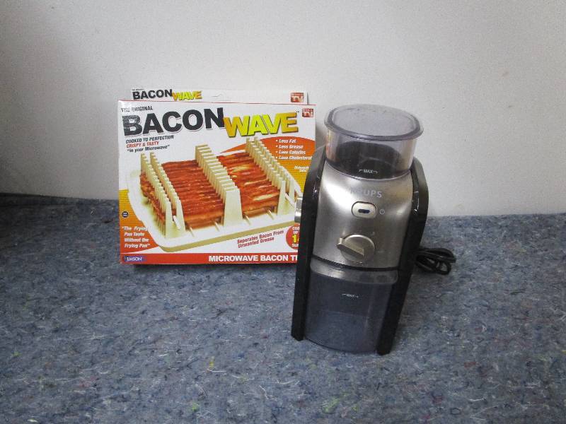 lot 8406 image: Yummy Bacon Lot