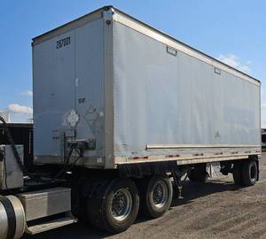 lot 23 image: 2007 Great Dane 28ft Pup Trailer - Former UPS Trailer - Good Clear Title