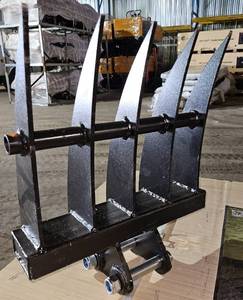 lot 398 image: Unused Mini Excavator Rake Attachment