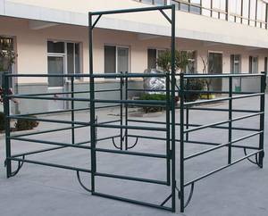 lot 323 image: 2025 Unused Set of Five(5) CattleCorral Panels - 10ftx5ft - 5-Bar Hot Dip Galvanized Powder Coated Steel Frame Panels - We Use These At Our Place - See Pics, Very Nice Panels