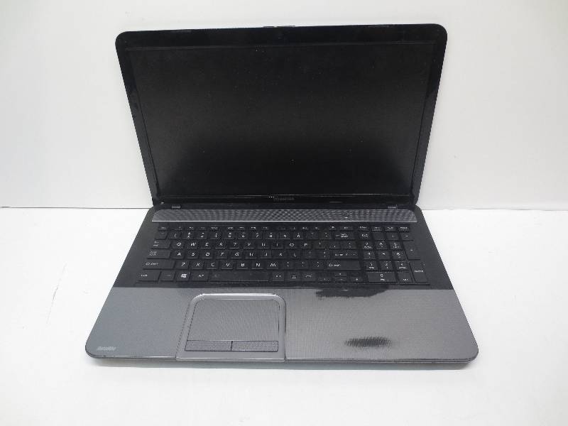 lot 3040 image: Toshiba satellite L87 5D-S7332 (for parts or repair only)