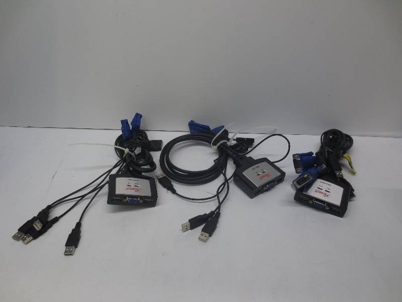 lot 3045 image: Lot of 3 rosewill 2 port USB kvm switch