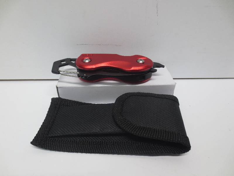 lot 2337 image: New knife with tool and led