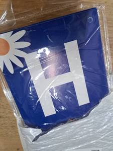 lot 2422 image: Blue Birthday Party Decorations Set