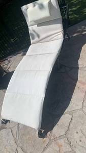 lot 930 image: Lounge chair with cushion 76x 24