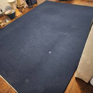 lot 1015 image: Navy Blue Ribbed Area Rug 7X10