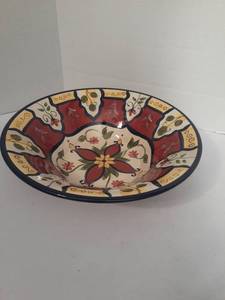 lot 1117 image: Pier One 14 inch Bowl