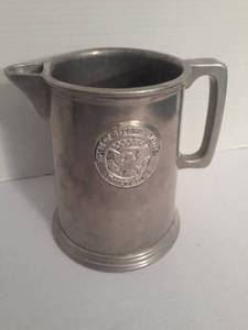 lot 1119 image: Pewter Pitcher 7 inches tall