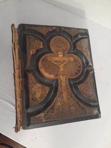 lot 1122 image: 1884. Holy Bible