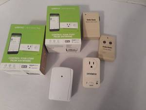 lot 1127 image: Smart Plugs and More