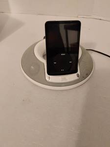 lot 1130 image: Apple iPod with JBL Speaker
