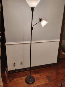 lot 1150 image: 72 inch tall Floor Lamp