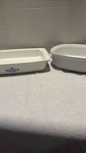 lot 1214 image: Corningware Baking Dish - Blue Cornflower and White, pluse white casserole dish