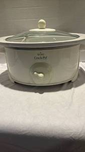 lot 1215 image: Rival Crock-Pot Slow Cooker White, Large
