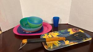 lot 1256 image: Bed Bath & Beyond Grill Utensil, Sunflower Platter, Plastic Plates, Bowls and Cup