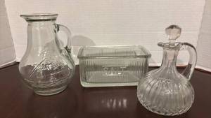 lot 1257 image: Clear Glass Cruet with Diamond Pattern and Stopper, Glass Pitcher