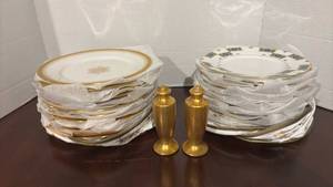 lot 1276 image: Twelve Limoges Porcelain, Eleven Kornilow Bros Porcelain China Plates and Gold Salt & Pepper Shakers
