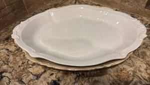lot 1279 image: Radisson St. George Porcelain Serving Platter and W.H. Grindley & Co. of England Platter