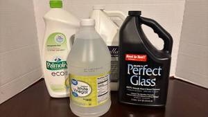 lot 1323 image: Household Cleaning Bundle - Palmolive Eco, Hopes Perfect Glass, Bellawood Floor Cleaner, White Vinegar