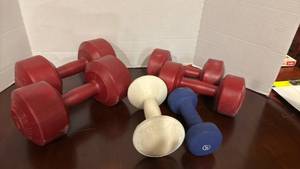 lot 1331 image: Dumbbell Weight Set - Red, White and Blue Weights