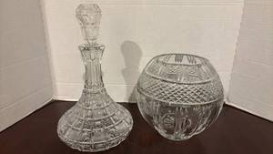 lot 1354 image: Crystal Glass Decanter and Rose Bowl Set