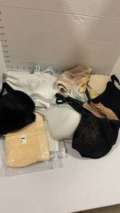lot 1465 image: Bras 34-38BCD