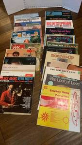 lot 1509 image: Record albums