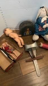 lot 1516 image: Antique Stereoscope Viewer Hand Held Model, vintage dolls, and more