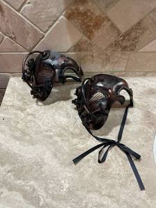 lot 1581 image: Steampunk masks