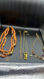 lot 1904 image: Necklaces