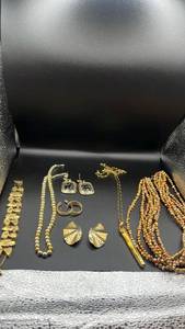 lot 1916 image: Mixed Gold Tone Jewelry Collection - Necklaces, Earrings and Bracelet Set